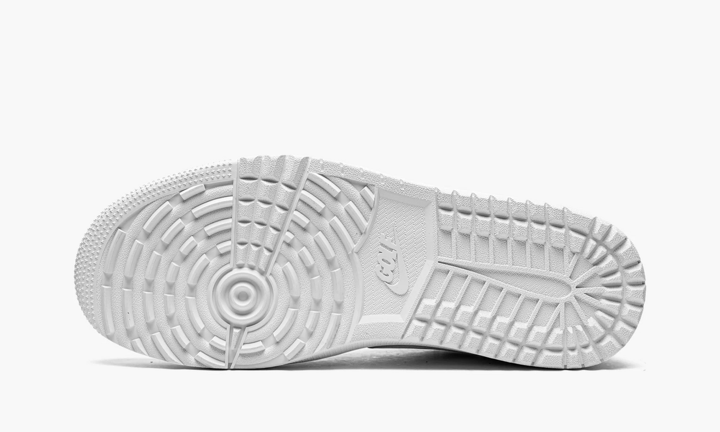 Jordan 1 Retro Low Golf Triple White