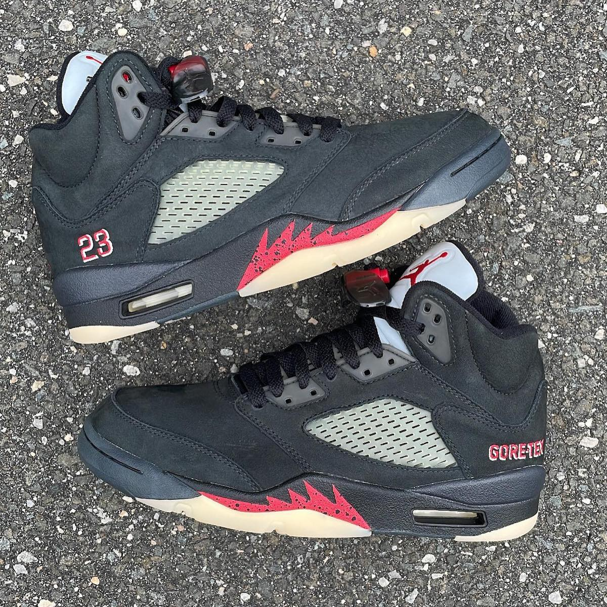 Jordan 5 Retro Gore-Tex Off-Noir (W)